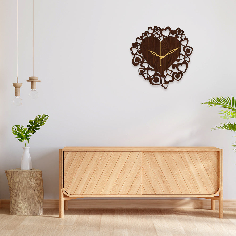 Classic Roman Numeral Decorative Wall Clock for Vintage Look
