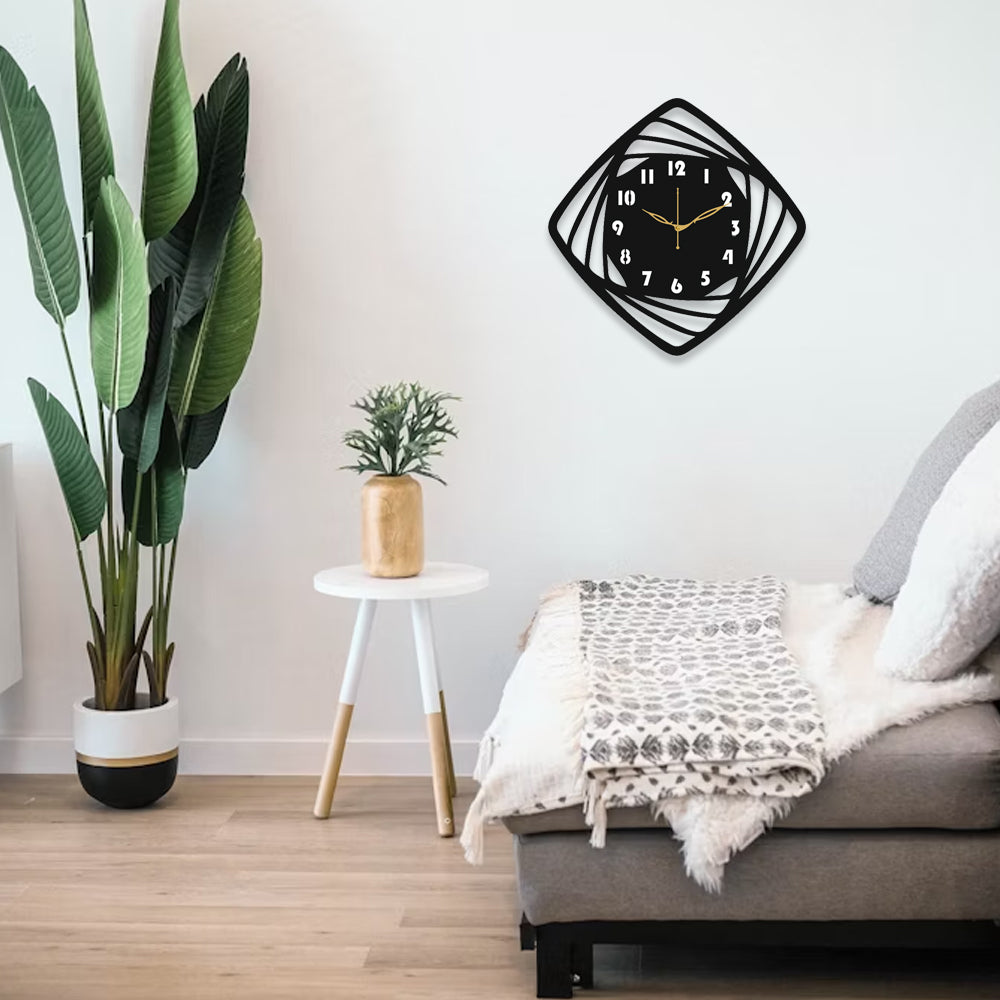 Traditional Decorative Wall Clock with Classic Design