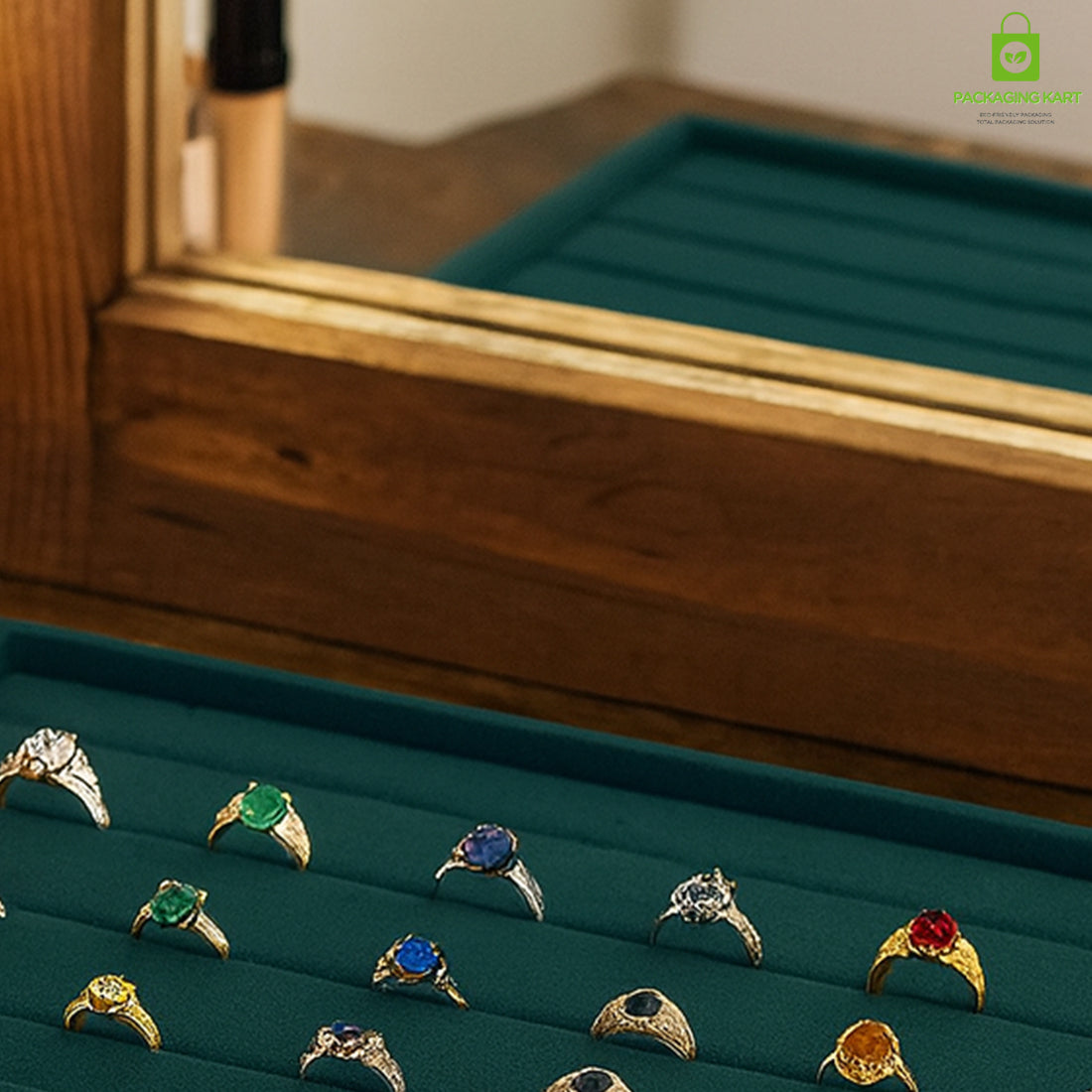Elegant Green Jewellery Tray – Ring Arrangement
