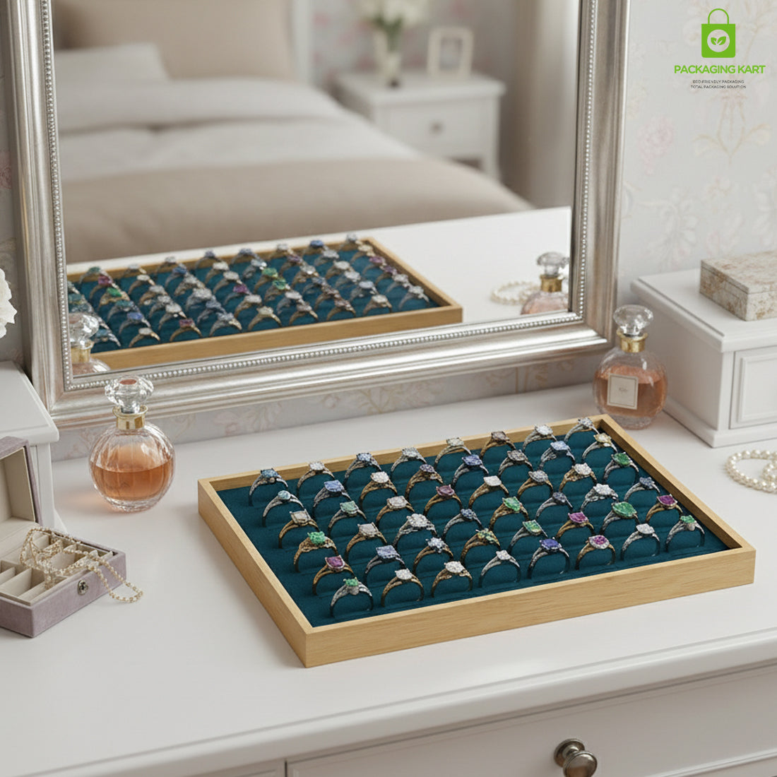Elegant Green Jewellery Tray – Ring Arrangement