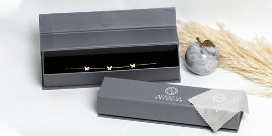 Bracelet Anklet Packaging: Why Use Luxury Boxes?