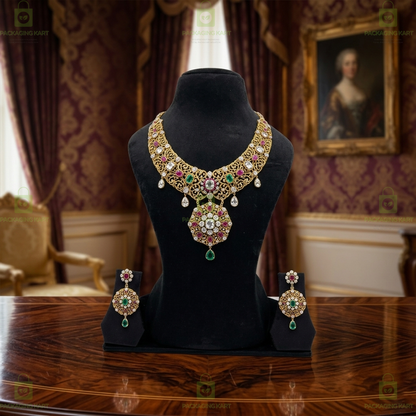 Wooden Velvet Jewellery Stand for Necklaces – Stylish Chain & Pendant Organizer
