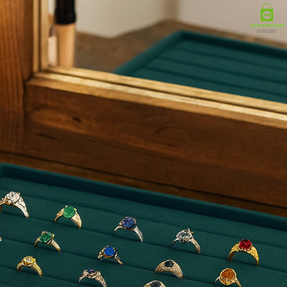 Elegant Green Jewellery Tray – Ring Arrangement