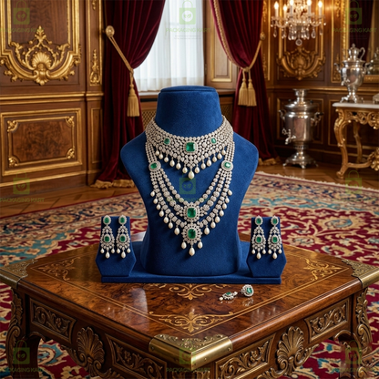 Wooden Velvet Necklace Stand – Jewellery Organizer Display for Chains & Pendants