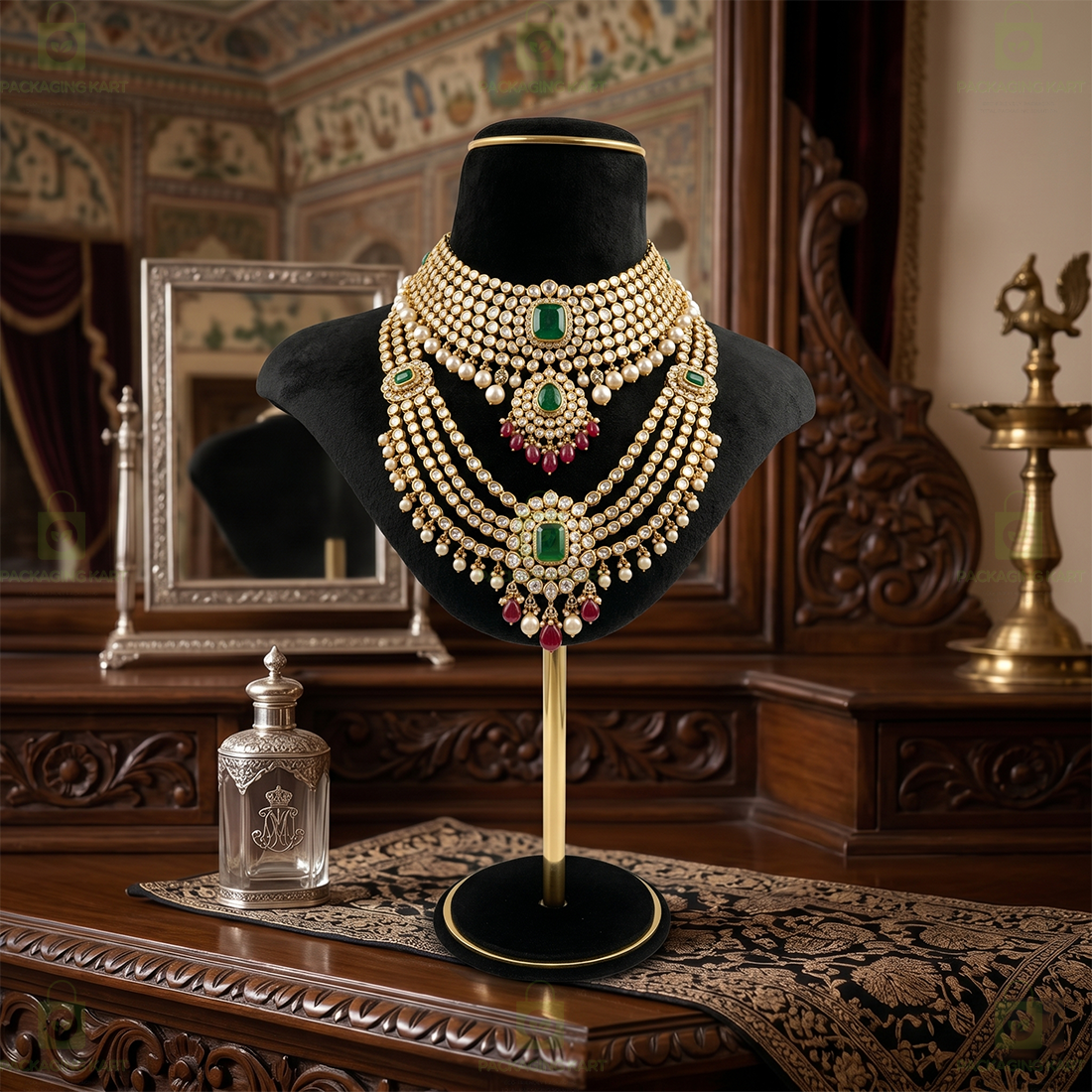 Premium Quality Velvet Foldable Jewellery Necklace Stand | Elegant Necklace Display Holder